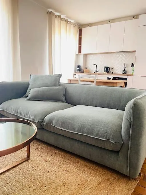 Apartment : Charming 40m² In Nation *